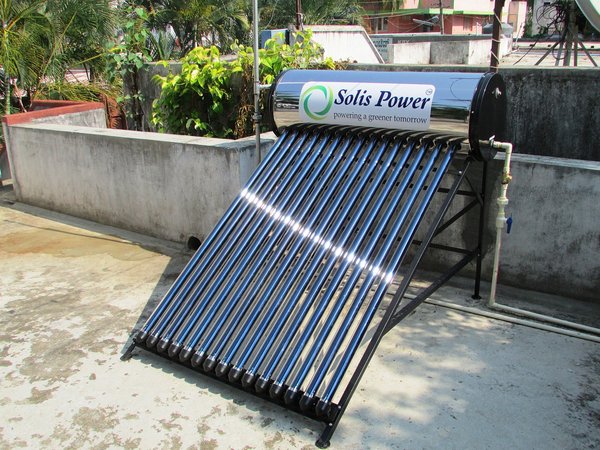 Installation d'un chauffe-eau solaire : coût et conseils pour faire le bon choix
