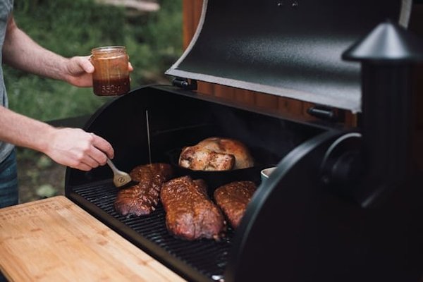 Guide d'achat 2023 : Trouver la meilleure plancha gaz inox pour vos barbecues d'été