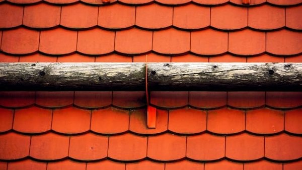 Les 5 étapes clés pour un entretien de toiture efficace et durable